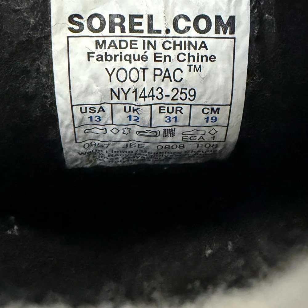 SOREL YOOT PAC BOOT KIDS size 13
